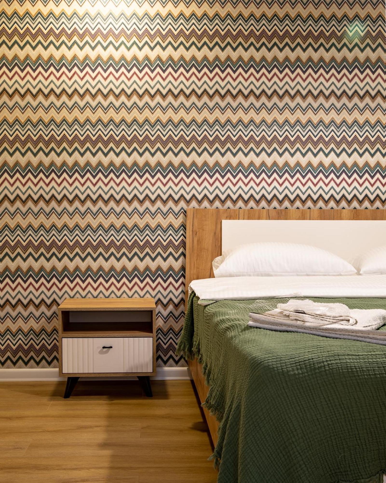 Guesthouse Of Manoni Ratiani เมสเตีย ภายนอก รูปภาพ