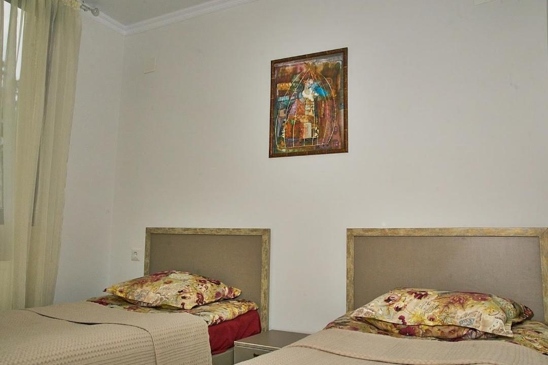 Guesthouse Of Manoni Ratiani เมสเตีย ภายนอก รูปภาพ
